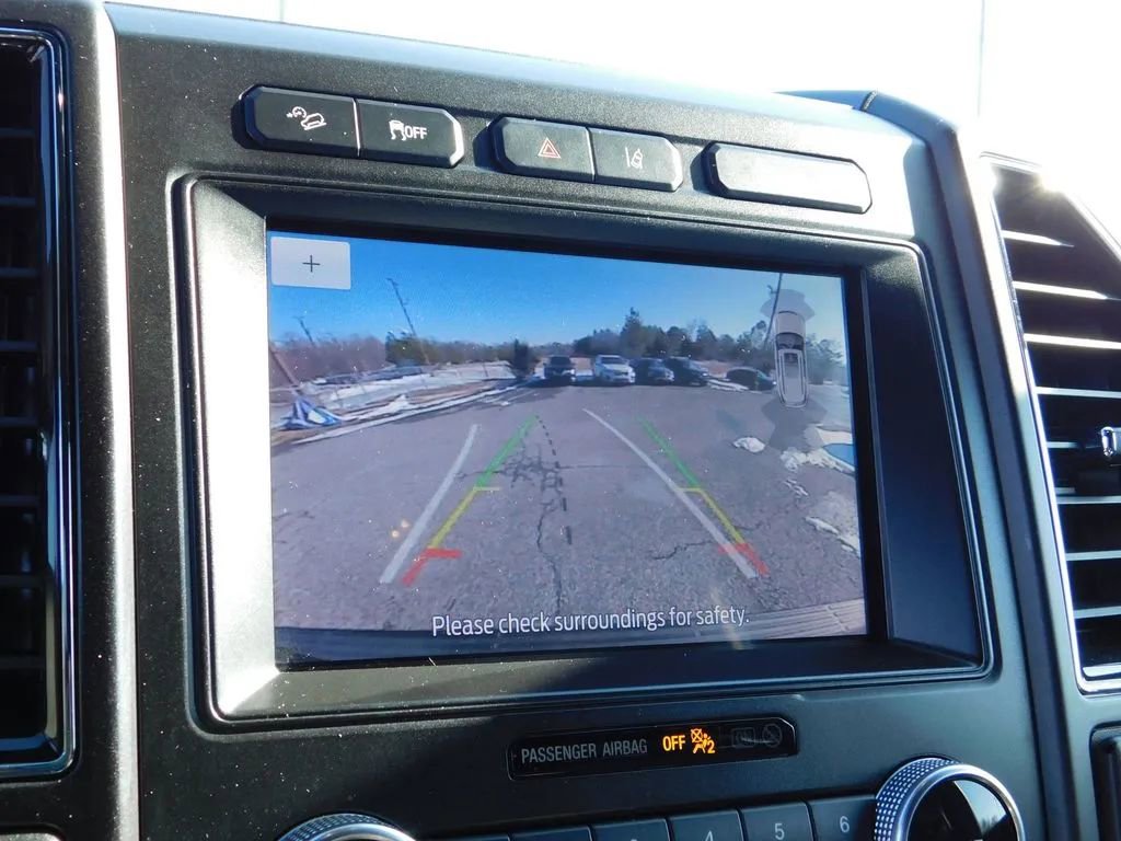 Used 2021 Ford Expedition Limited image 21