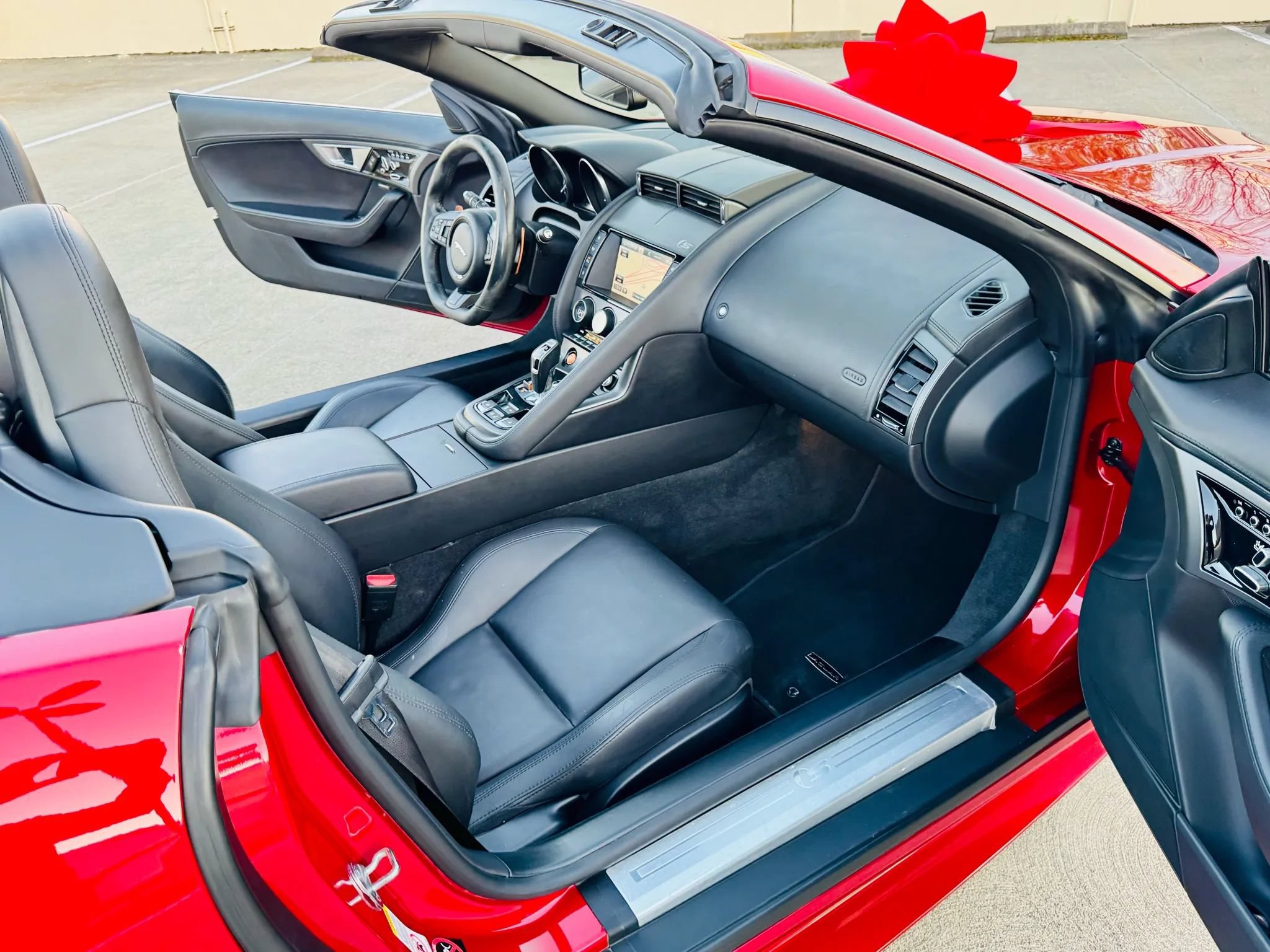 Used 2017 Jaguar F-TYPE S AWD/4WD image 32
