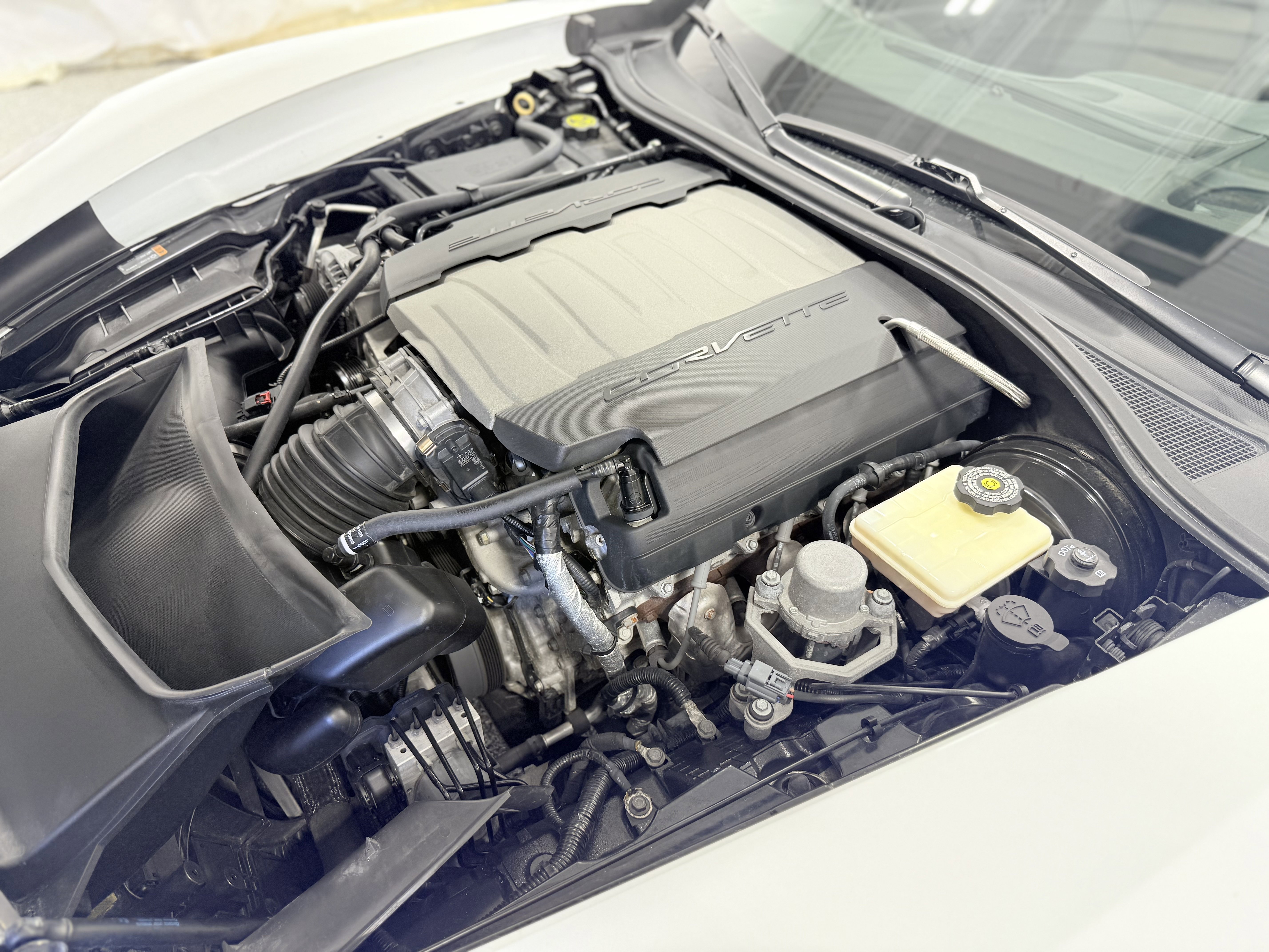 Used 2016 Chevrolet Corvette Stingray Convertible w/ 3LT Preferred Equipment Group image 27