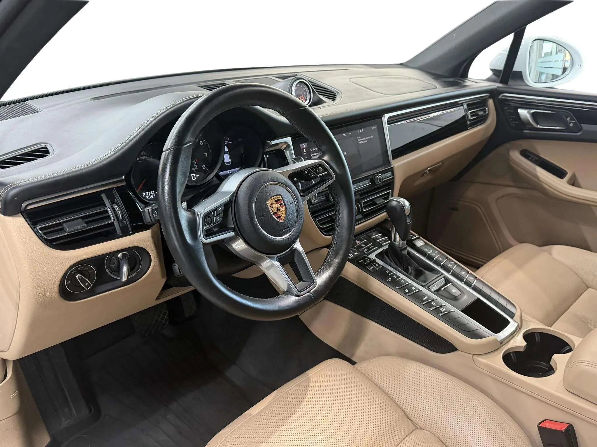 Used 2020 Porsche Macan Sport Edition image 9