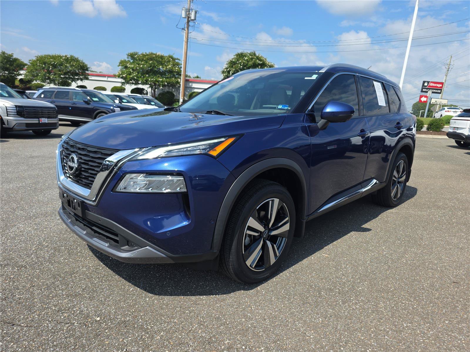 Used 2022 Nissan Rogue SL w/ SL Premium Package FWD image 11