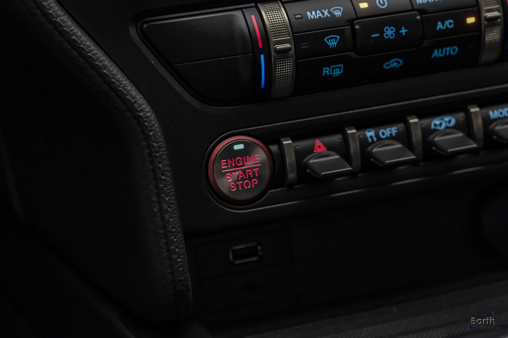 Used 2021 Ford Mustang Shelby GT500 w/ Carbon Fiber Track Pack RWD image 63