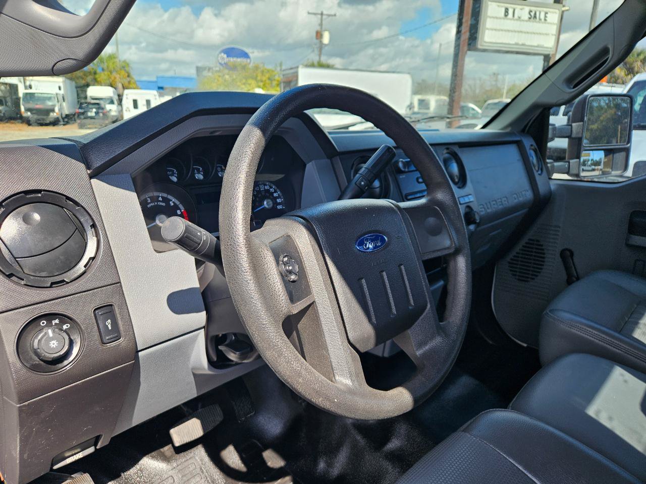 Used 2015 Ford F250 XL RWD image 11