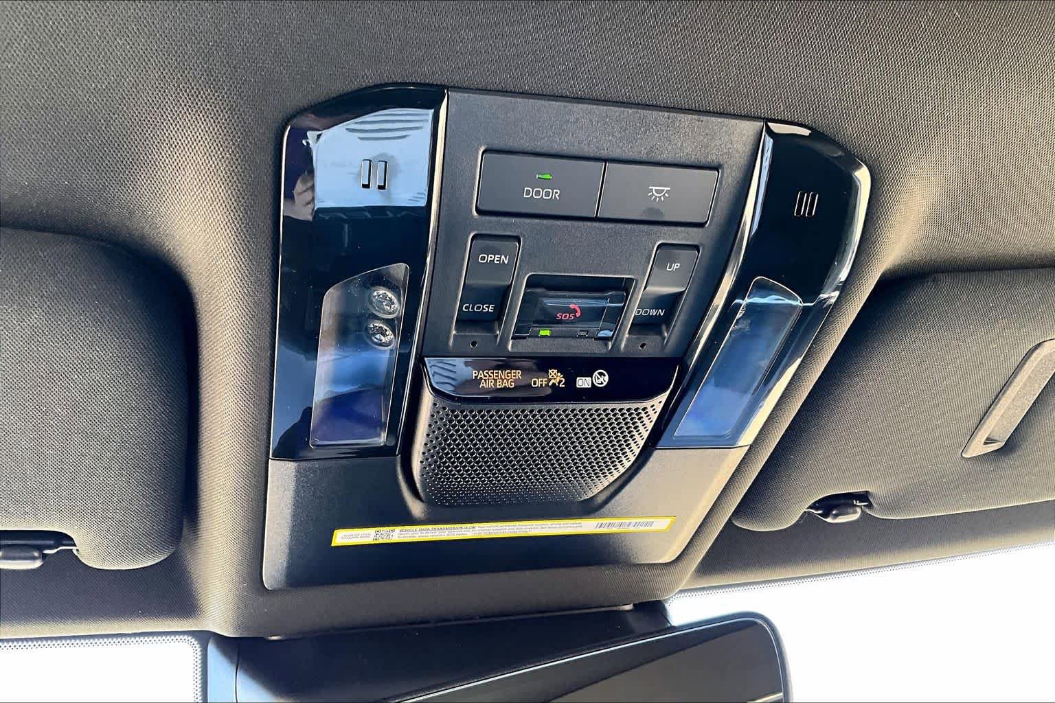 Used 2025 Lexus GX 550 w/ Accessory Package (2T) image 31