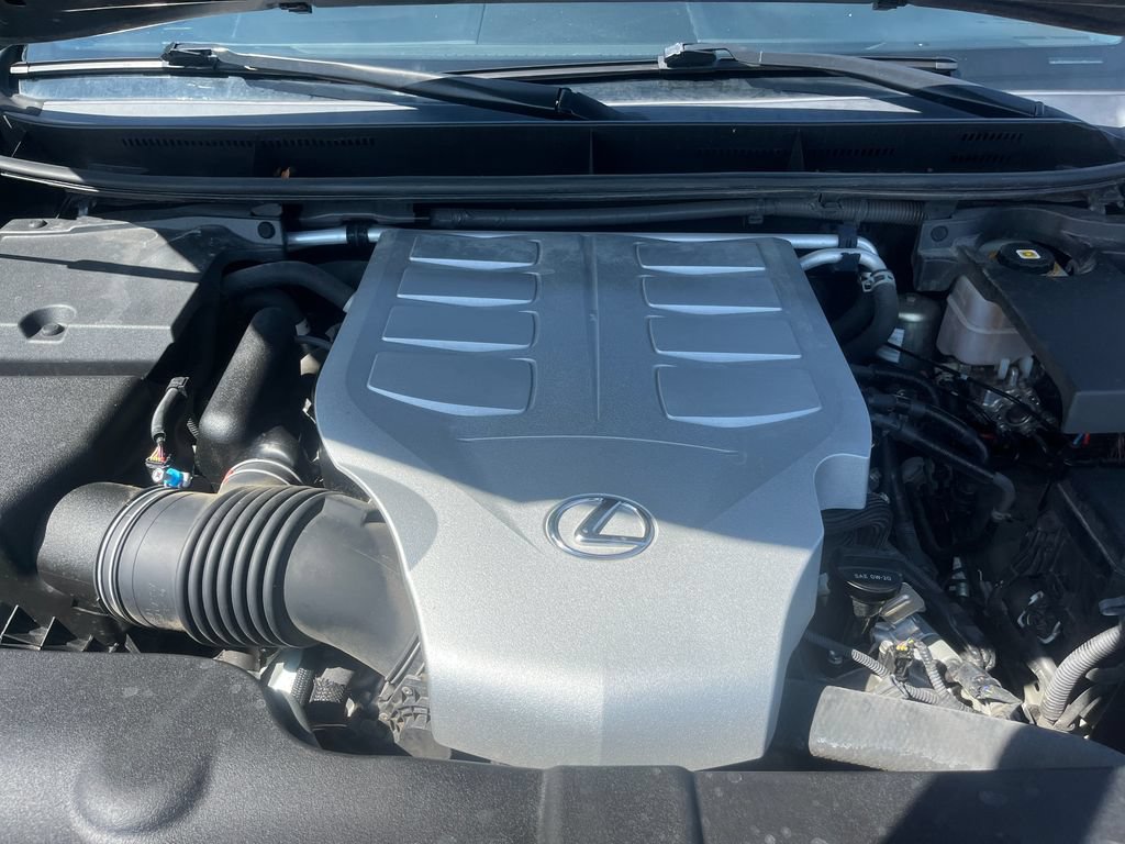 Used 2021 Lexus GX 460 Premium w/ Accessory Package AWD/4WD image 19