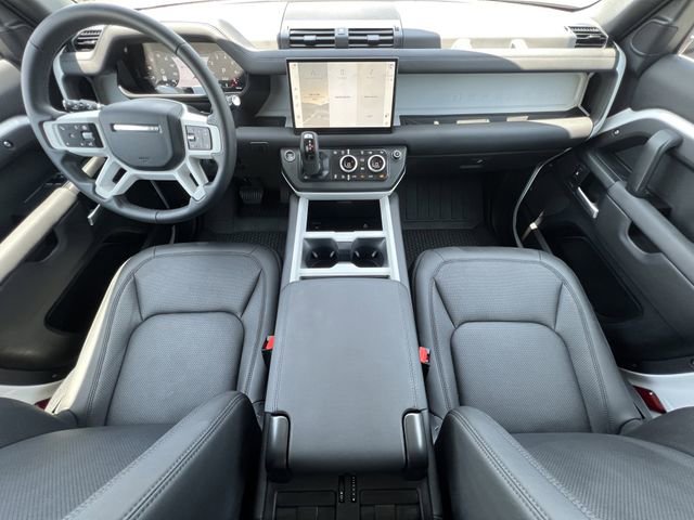 Certified 2025 Land Rover Defender 90 S AWD/4WD image 14
