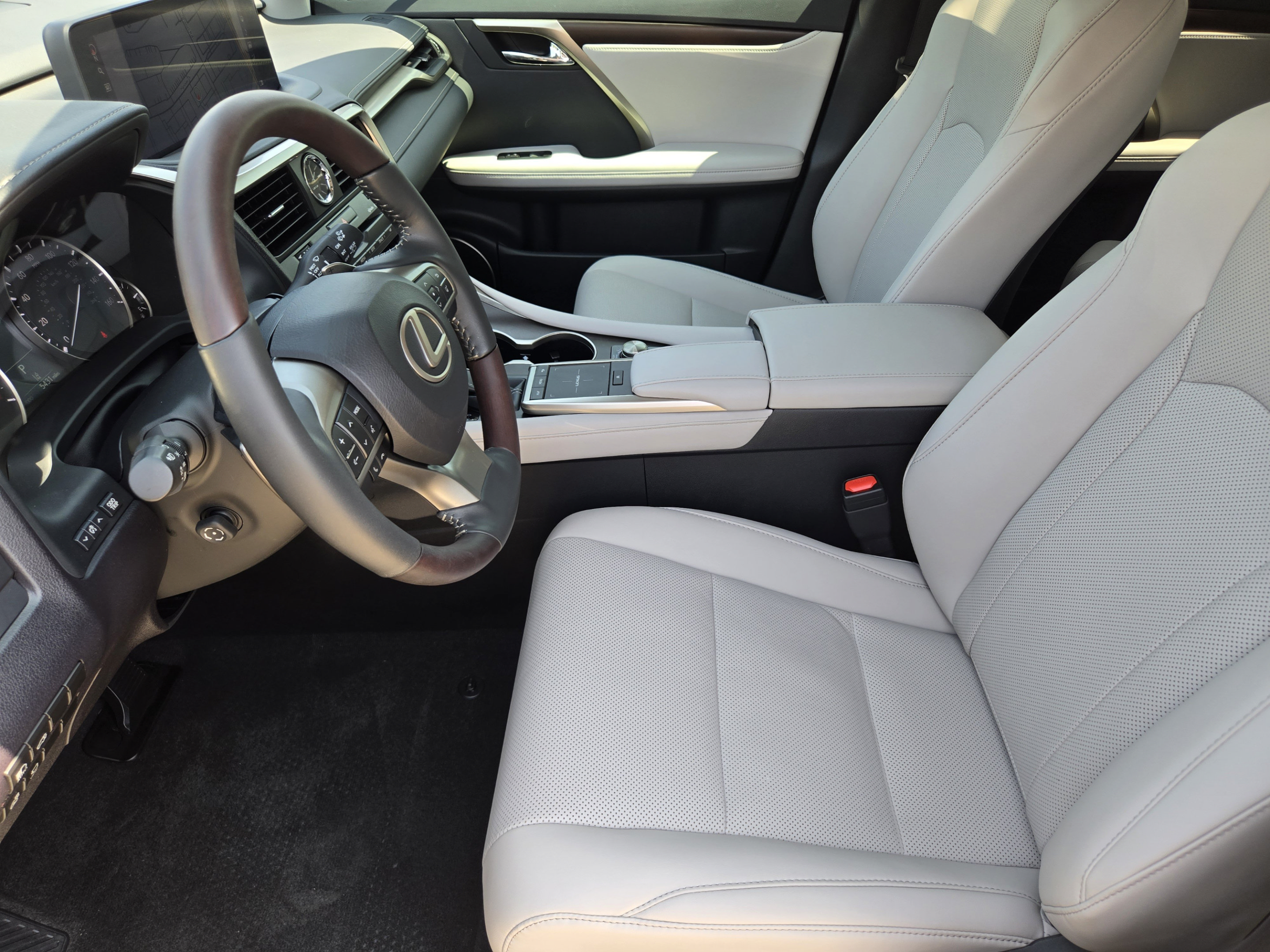 Certified 2022 Lexus RX 350 FWD w/ Premium Package image 5