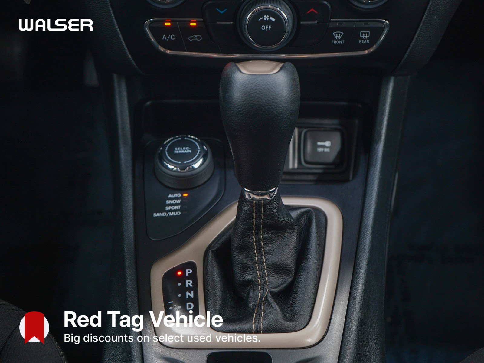 Used 2015 Jeep Cherokee Latitude AWD/4WD image 17