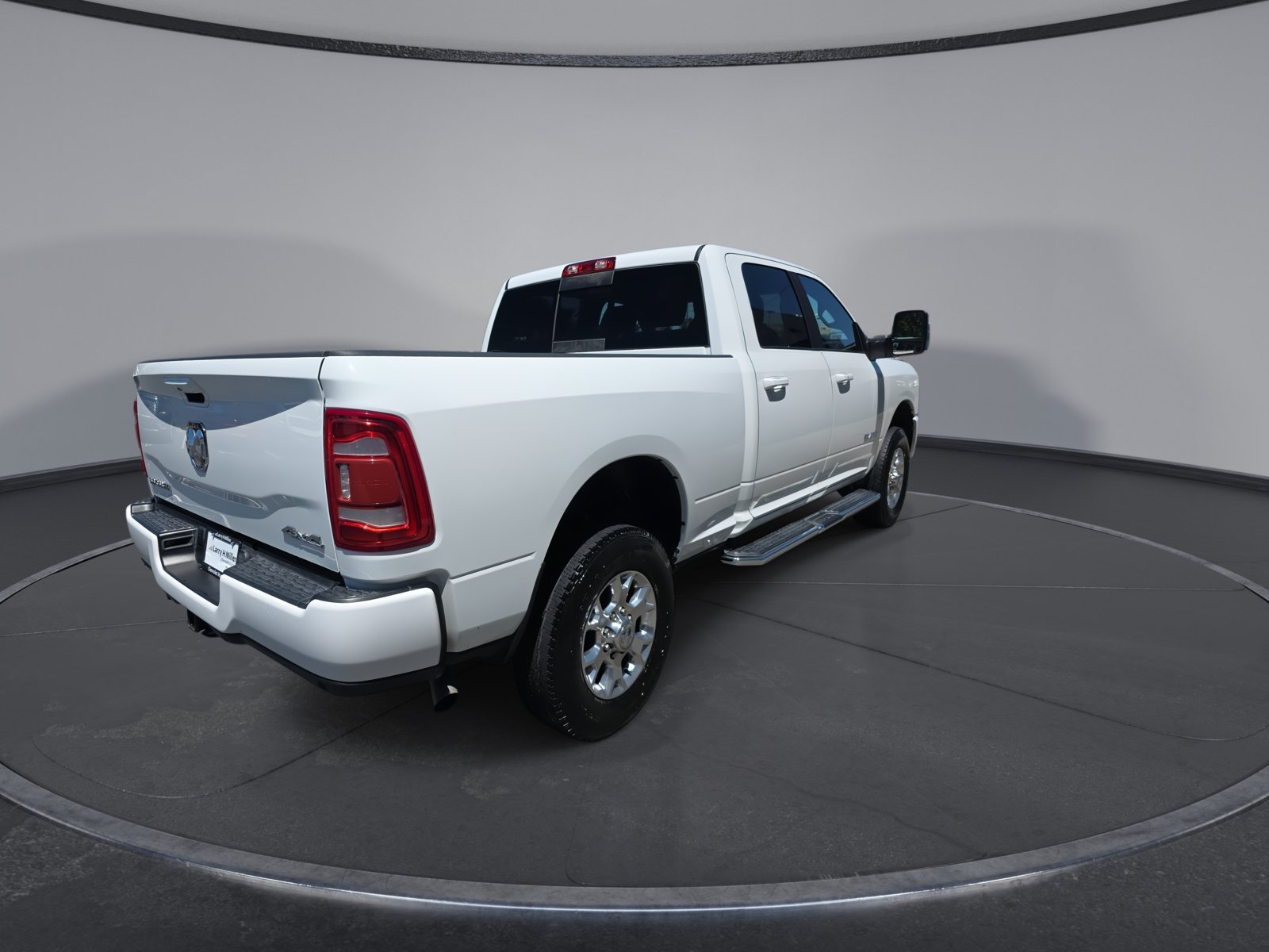 Used 2024 RAM 2500 Laramie AWD/4WD image 13