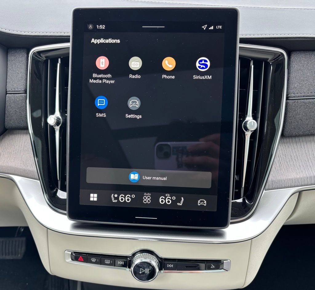 New 2026 Volvo XC90 B6 Ultra w/ Protection Package AWD/4WD image 14