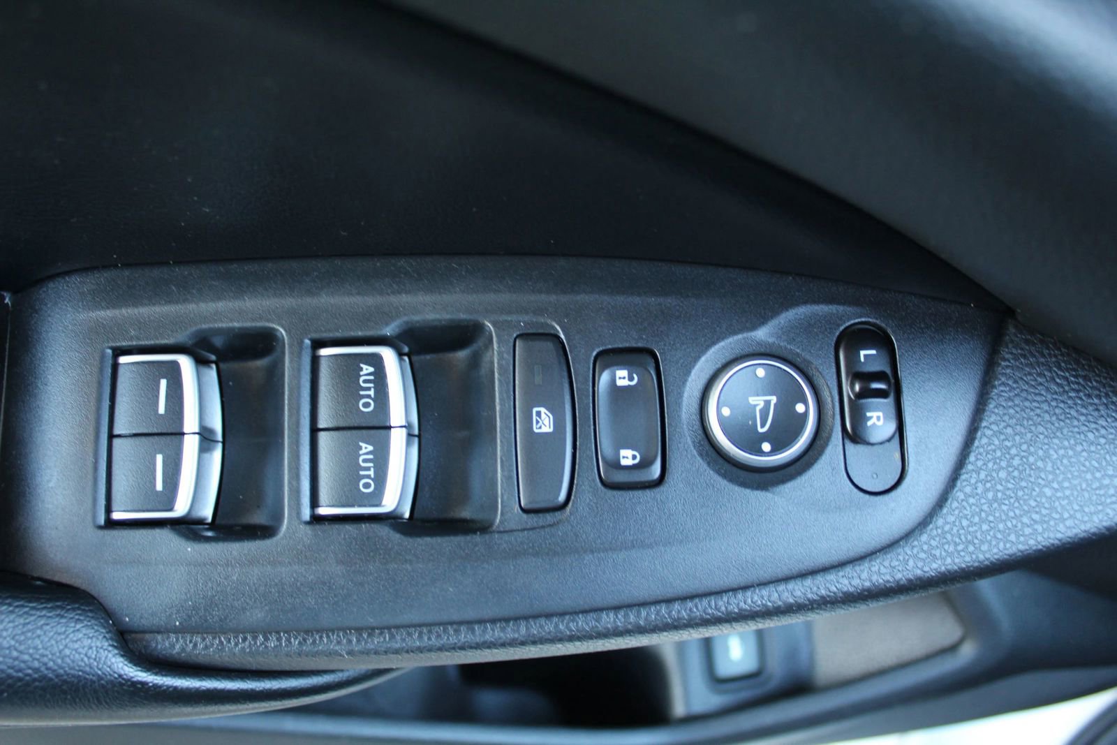 Used 2018 Honda Accord LX image 26