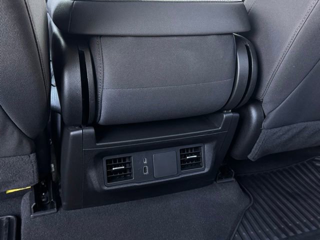 Used 2024 Chevrolet Silverado 1500 Custom image 9