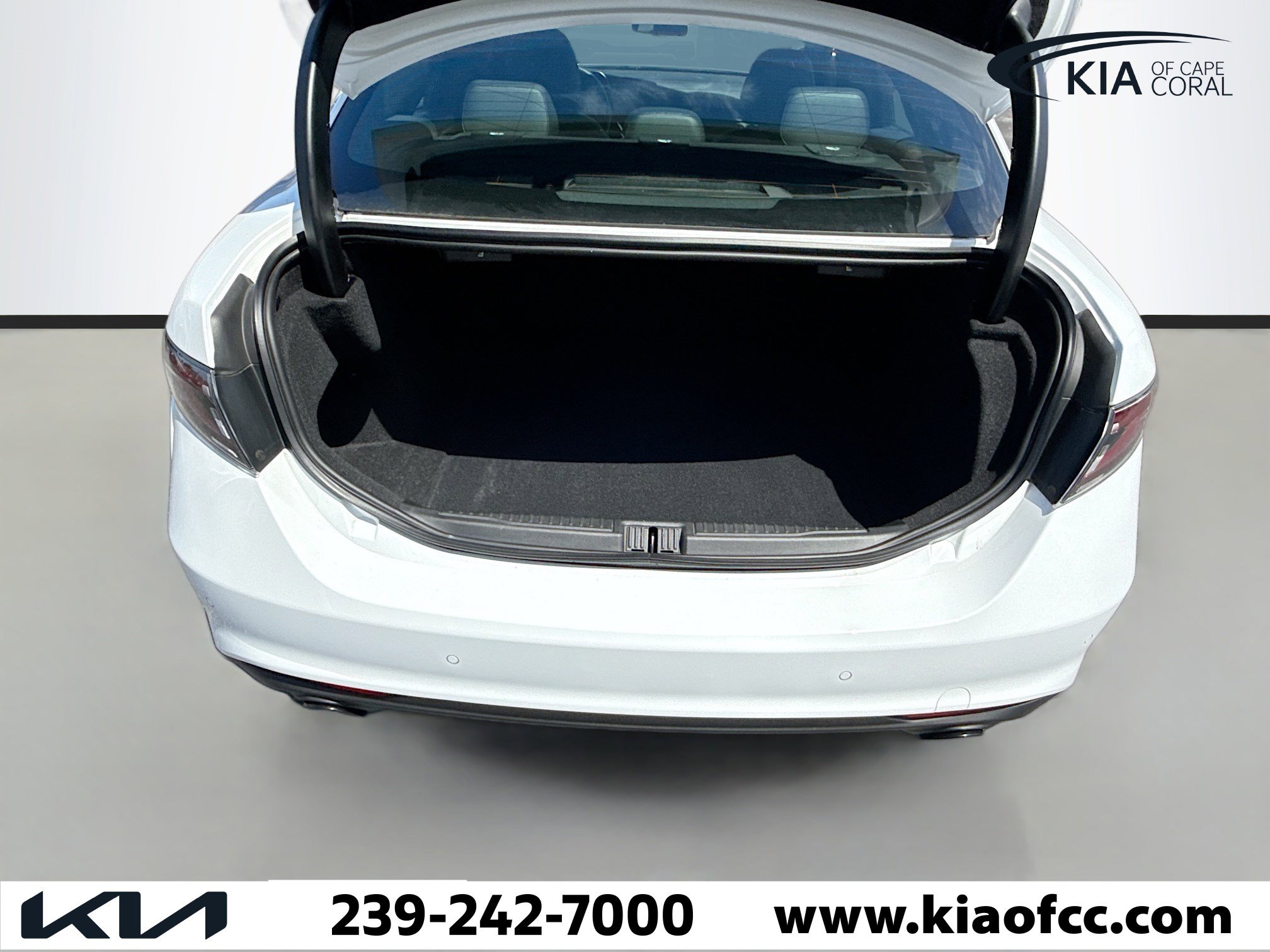 Used 2024 Alfa Romeo Giulia Sprint image 11