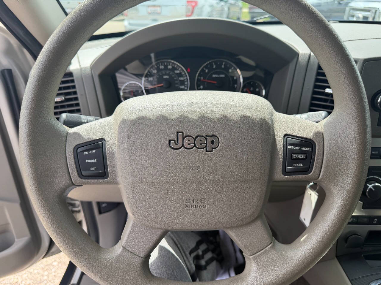 Used 2007 Jeep Grand Cherokee Laredo AWD/4WD image 17