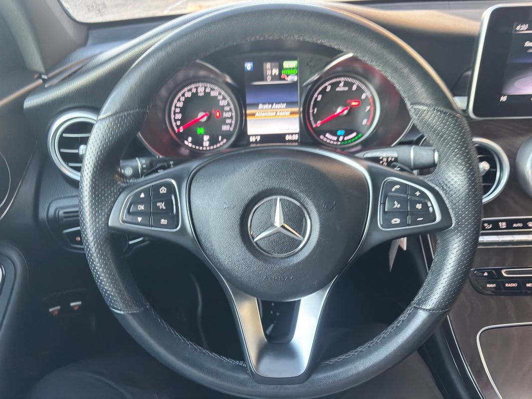 Used 2019 Mercedes-Benz GLC 350e 4MATIC image 24