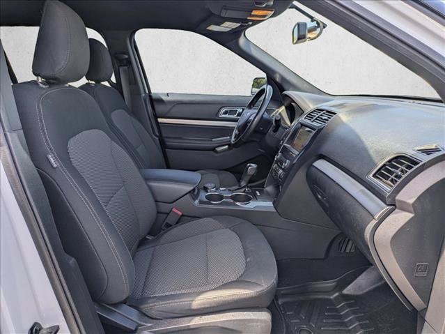 Used 2019 Ford Explorer XLT w/ Equipment Group 201A AWD/4WD image 21