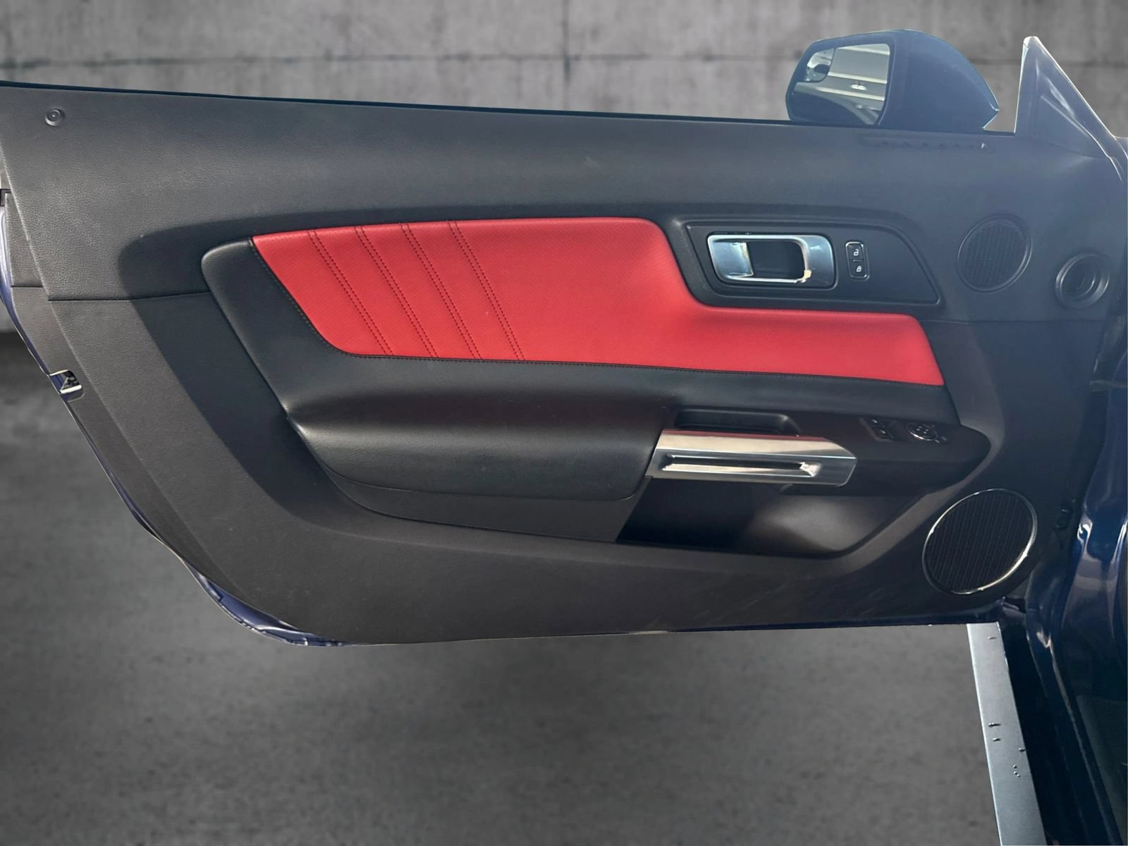 Used 2018 Ford Mustang GT RWD image 19