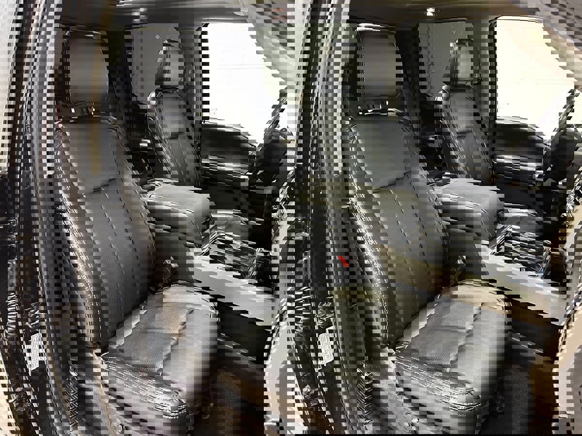 Used 2021 Ford F350 Lariat image 10