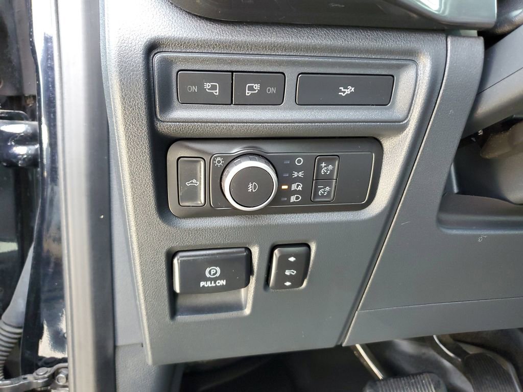 Used 2022 Ford F150 XLT w/ Equipment Group 302A High image 16