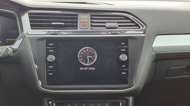 Used 2024 Volkswagen Tiguan S image 23