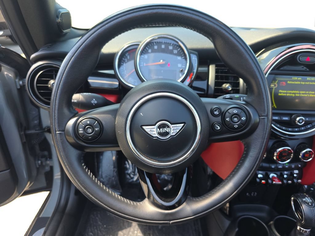 Used 2018 MINI Cooper Convertible FWD image 17