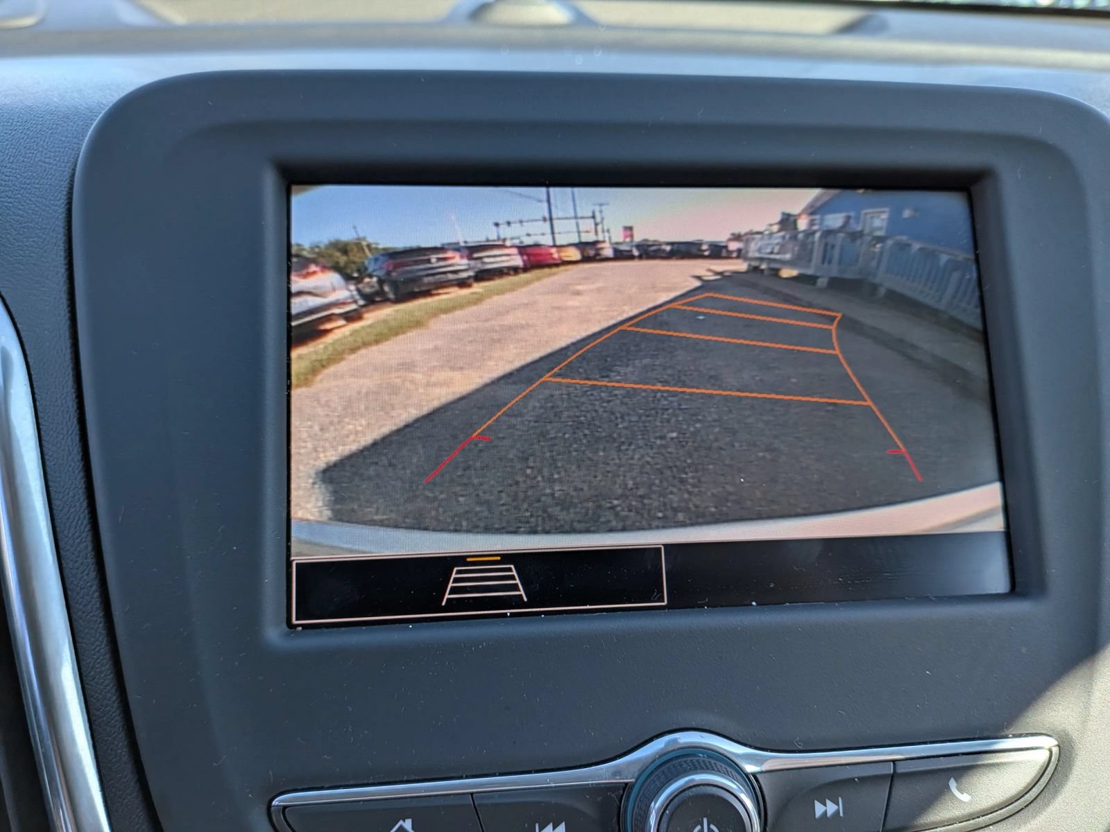 Used 2024 Chevrolet Equinox LS FWD image 49