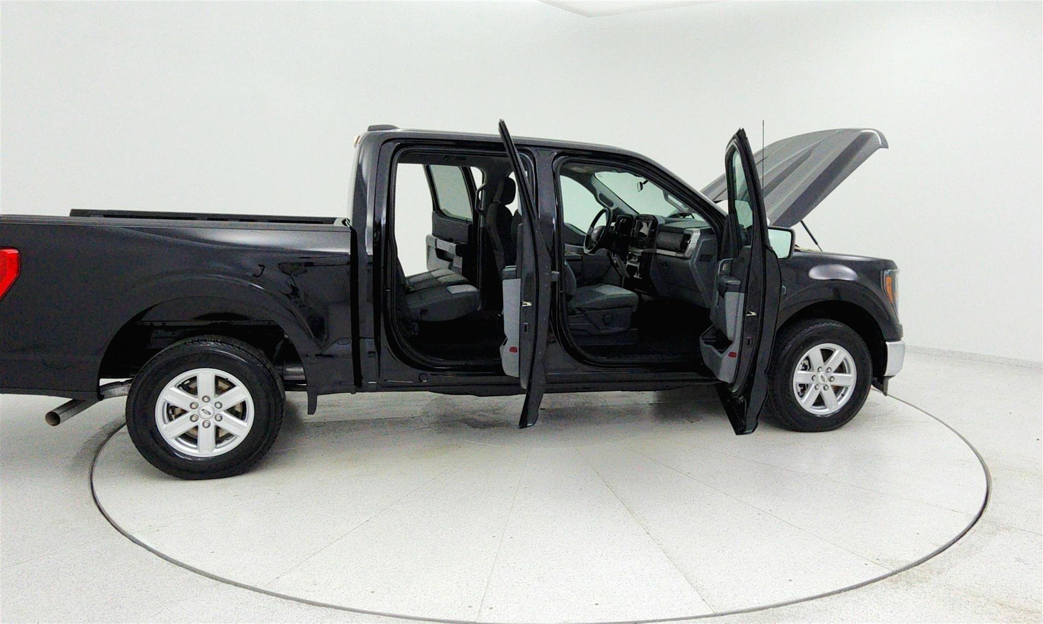 Used 2023 Ford F150 XLT RWD image 25