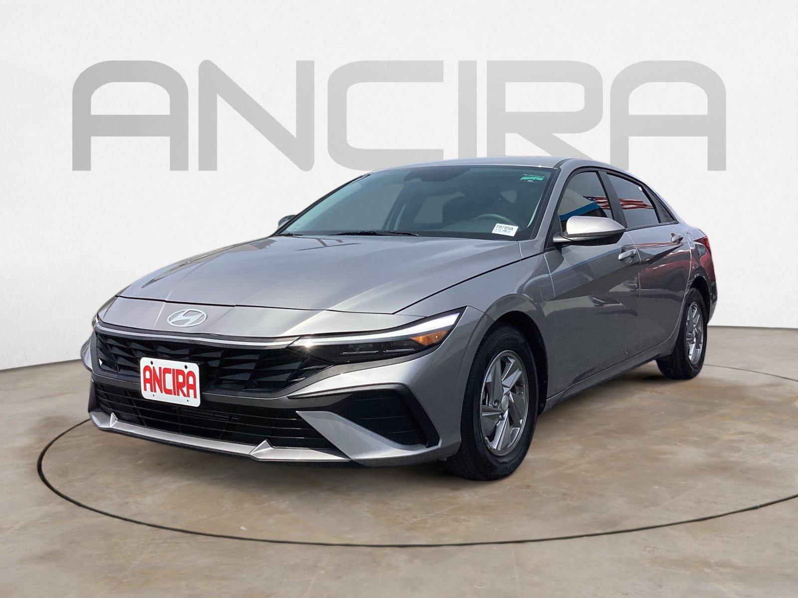 Used 2025 Hyundai Elantra SE w/ Cargo Package FWD image 7