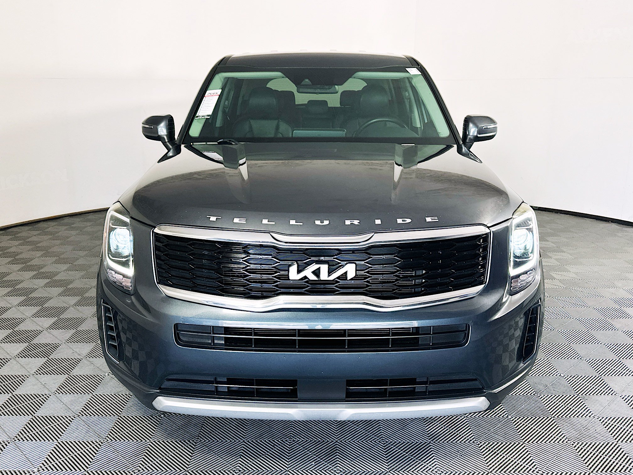 Used 2022 Kia Telluride LX FWD image 8