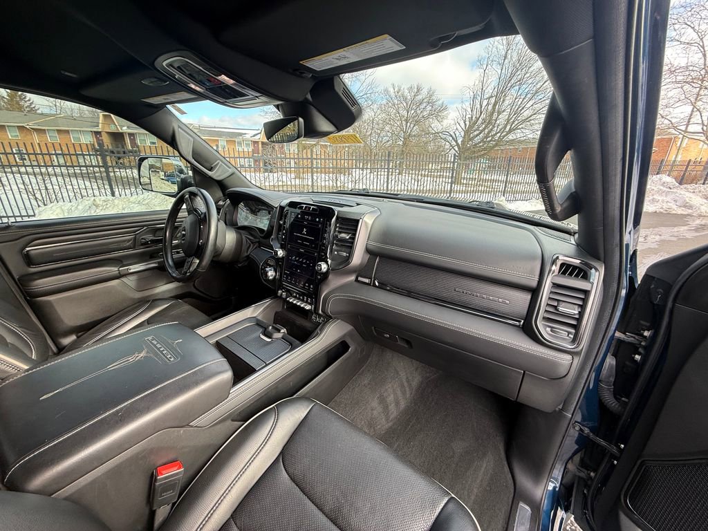Used 2022 RAM 1500 Limited w/ Cold Weather Group AWD/4WD image 14