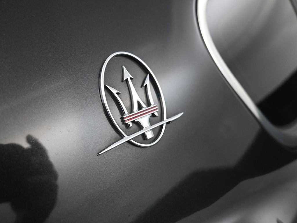 Used 2018 Maserati GranTurismo Sport image 12