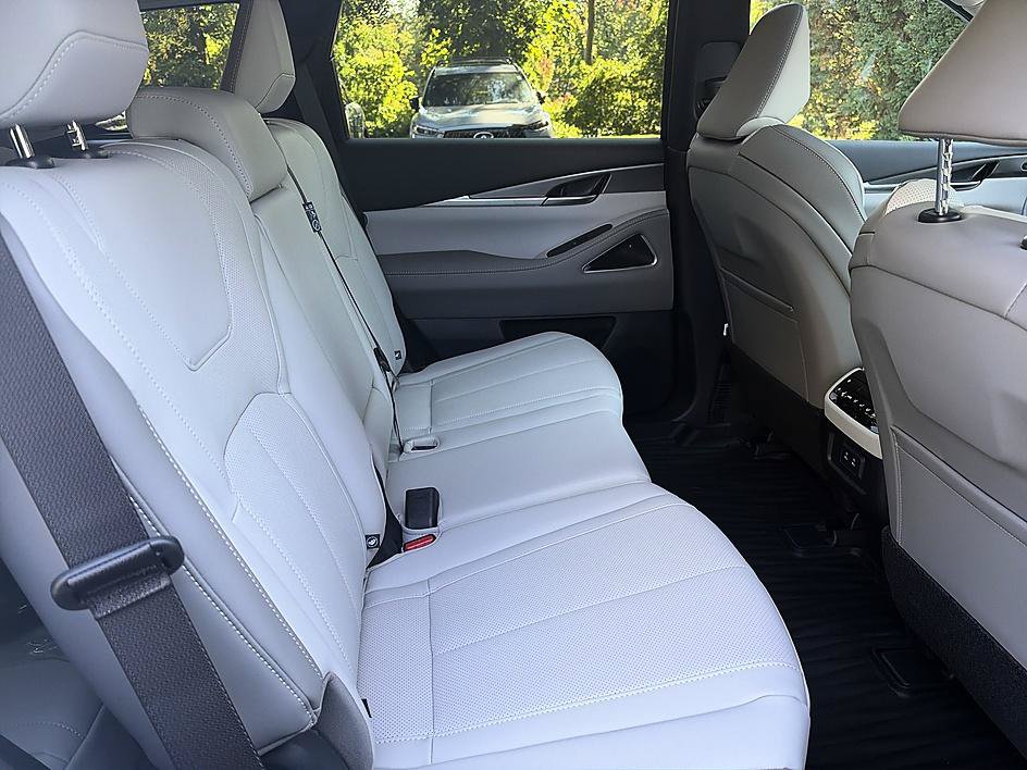 New 2027 INFINITI QX60 Luxe AWD/4WD image 22