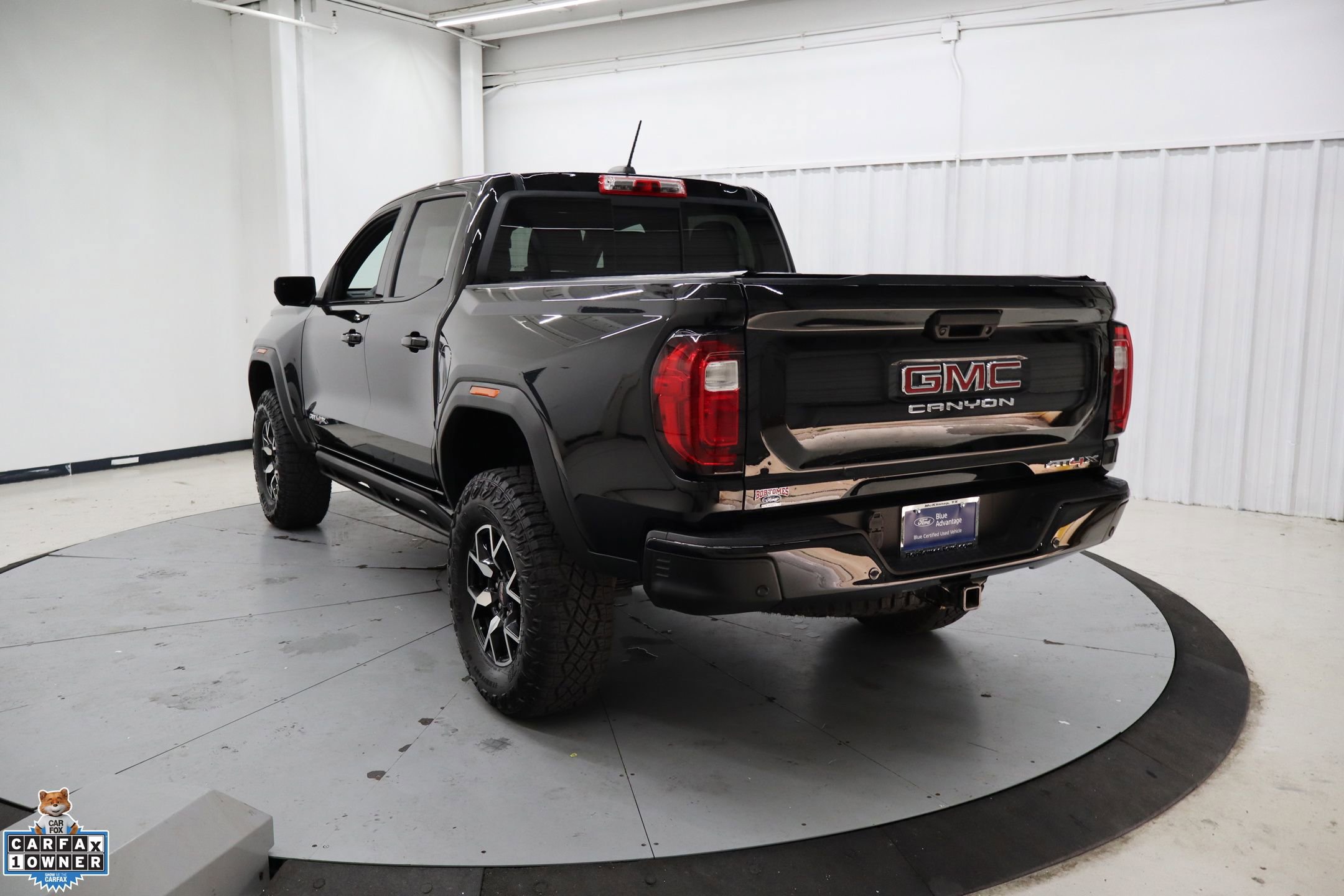 Used 2024 GMC Canyon AT4X image 8