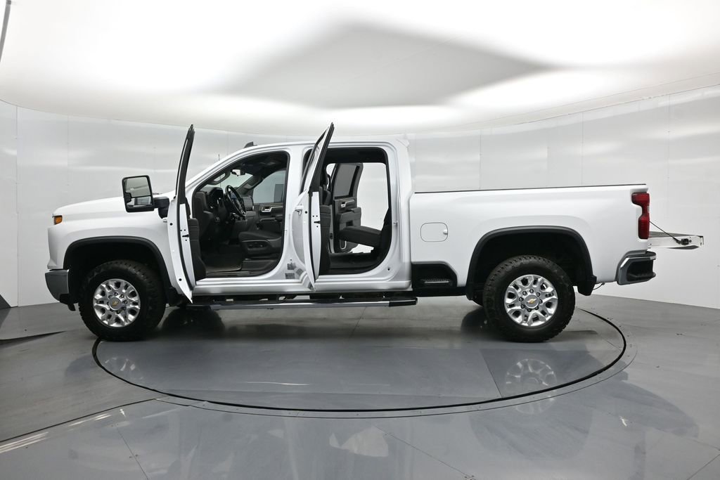 Used 2024 Chevrolet Silverado 2500 LT image 30