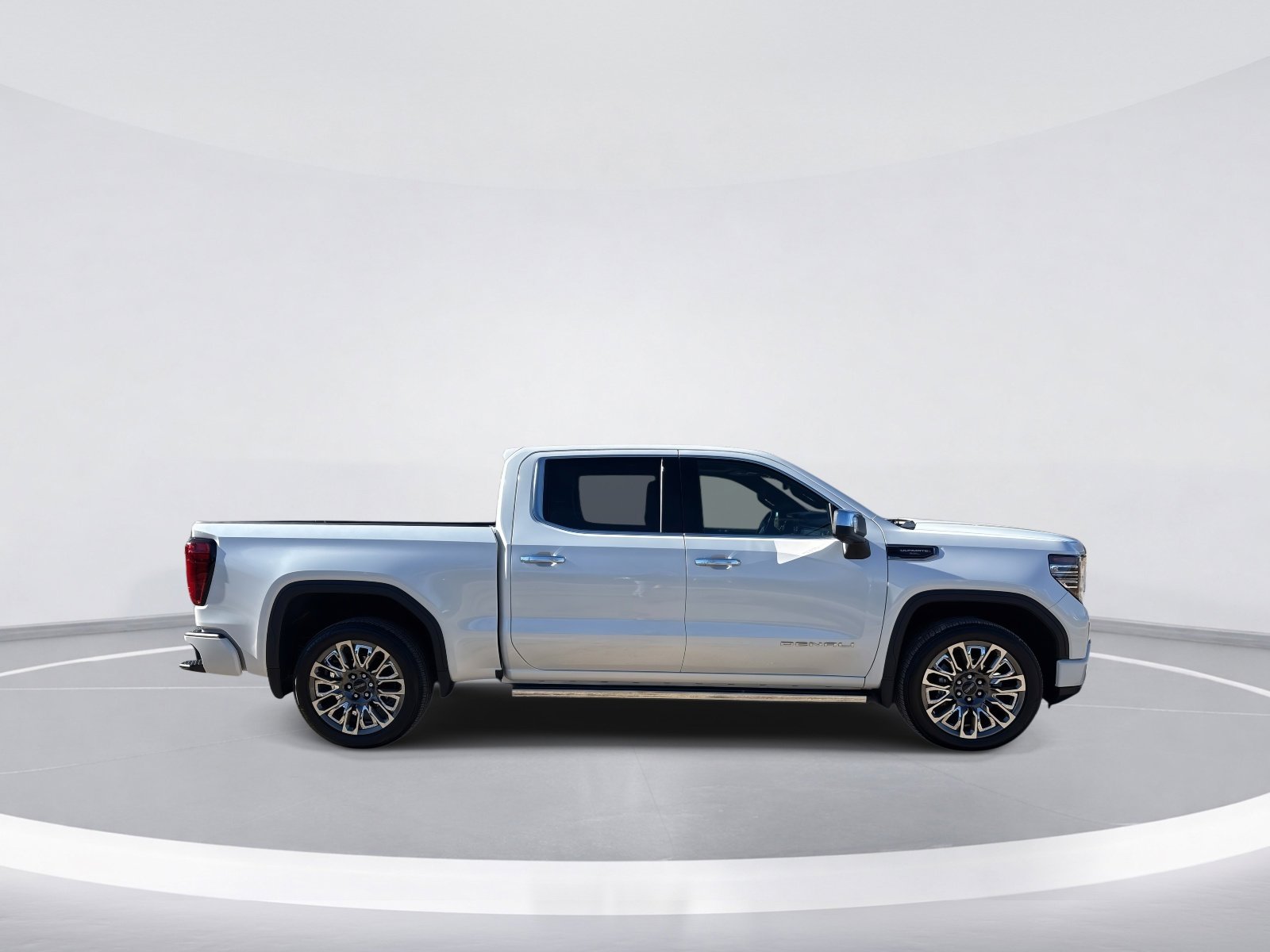 Certified 2025 GMC Sierra 1500 Denali Ultimate image 9