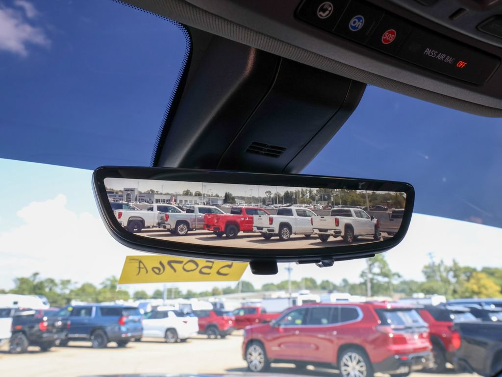 Used 2022 GMC Sierra 3500 Denali w/ Denali Ultimate Package AWD/4WD image 27
