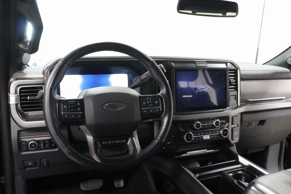Used 2025 Ford F250 Platinum image 8