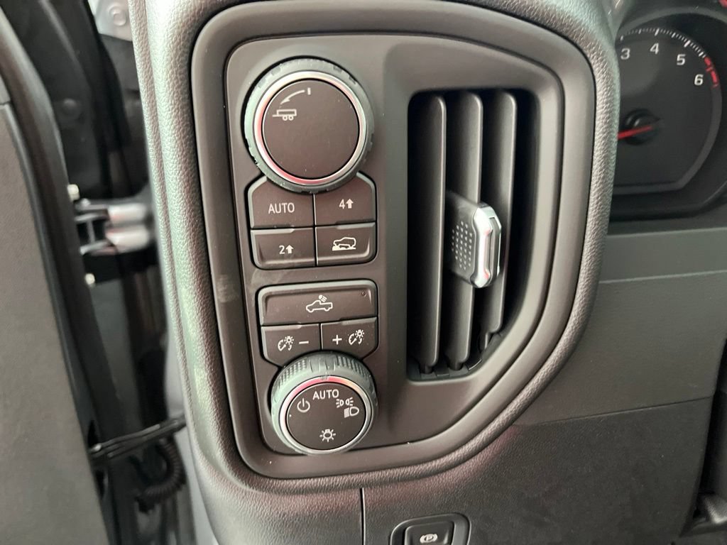 New 2026 Chevrolet Silverado 1500 Custom w/ Turbomax Blackout Package AWD/4WD image 23