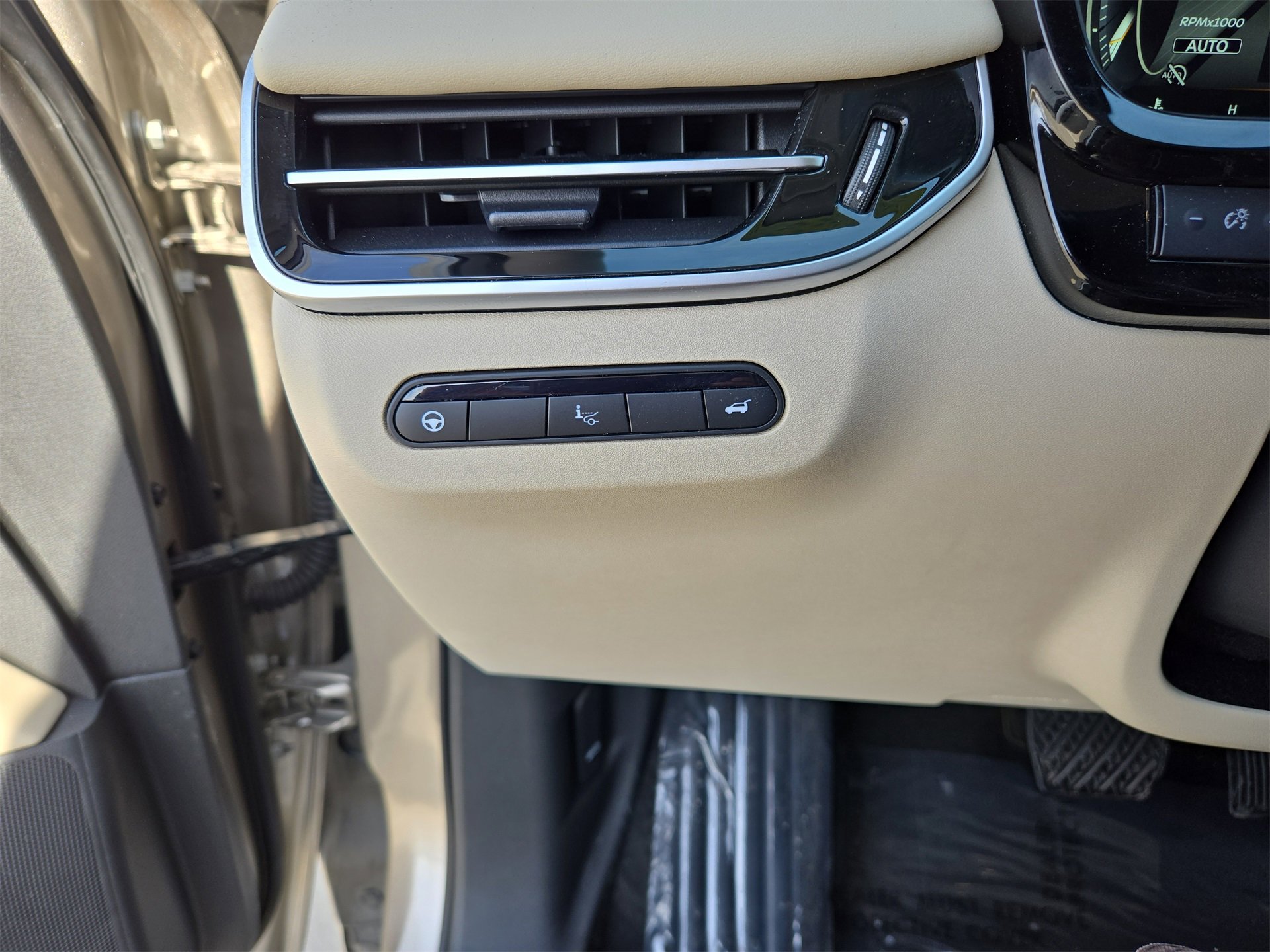 Used 2024 INFINITI QX60 Luxe w/ Vision Package image 29