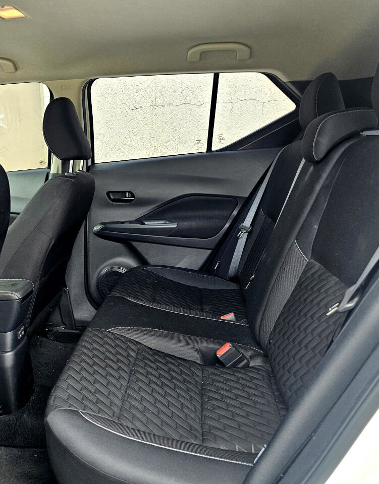 Used 2021 Nissan Kicks S image 25