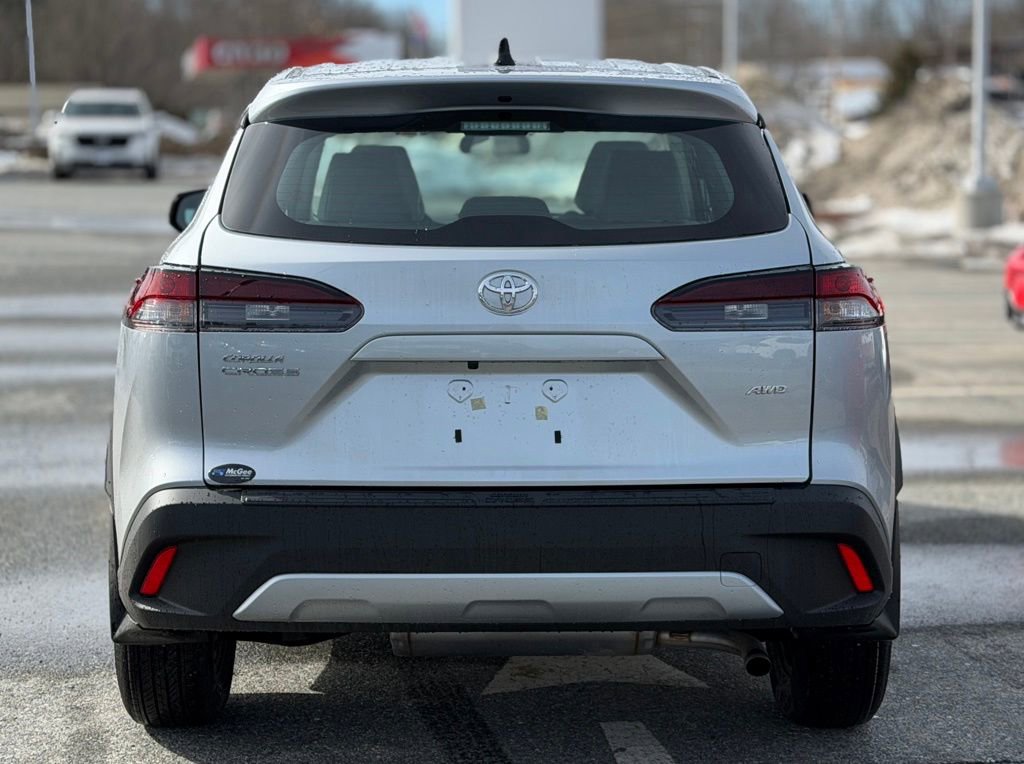Used 2026 Toyota Corolla Cross L image 4
