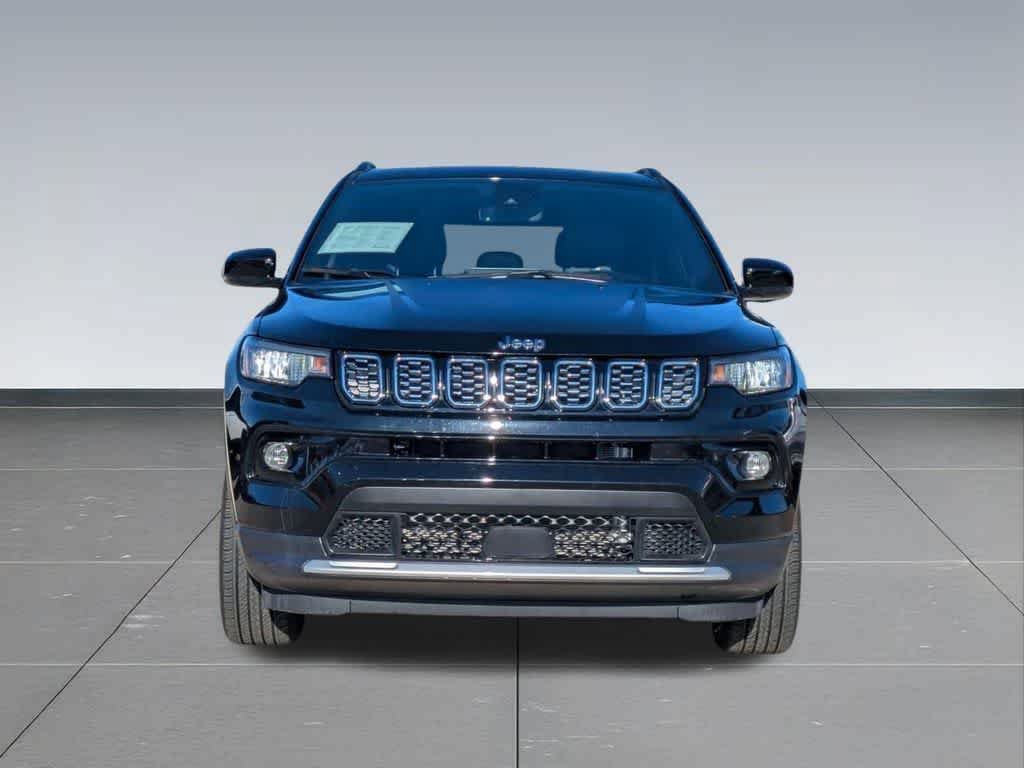 Used 2025 Jeep Compass Limited w/ Sun & Sound Group AWD/4WD image 9