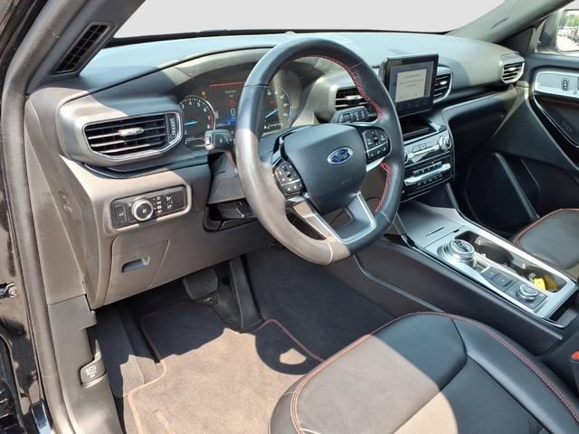 Used 2024 Ford Explorer ST-Line w/ Class IV Trailer Tow Package AWD/4WD image 21