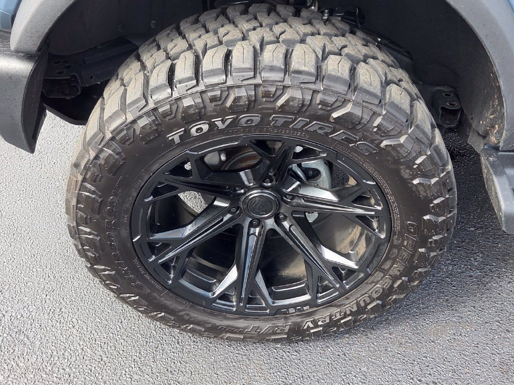 Used 2025 Ford Bronco Outer Banks AWD/4WD image 17