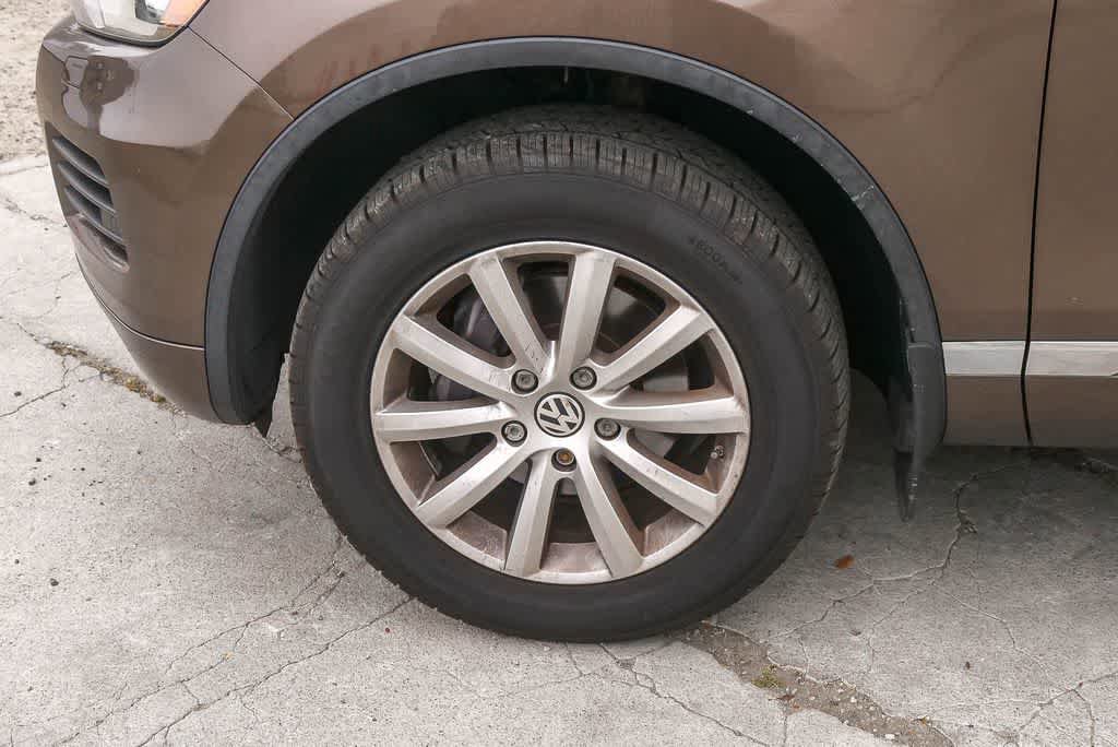 Used 2012 Volkswagen Touareg VR6 AWD/4WD image 5