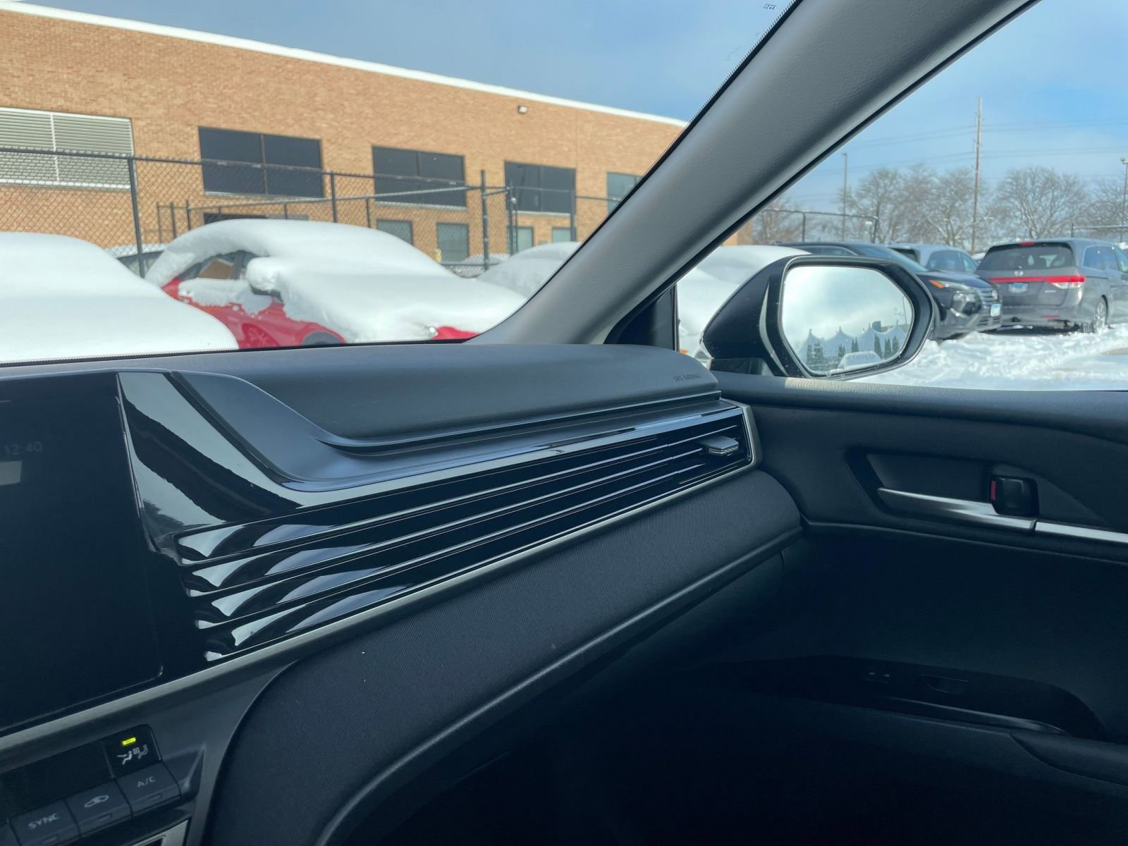 Used 2025 Toyota Camry LE image 35