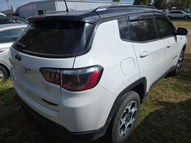 Used 2022 Jeep Compass Trailhawk w/ Trailhawk Convenience Group AWD/4WD image 4