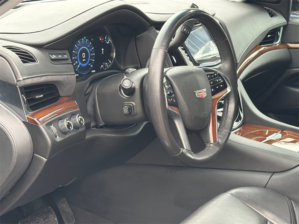 Used 2020 Cadillac Escalade ESV Luxury image 19
