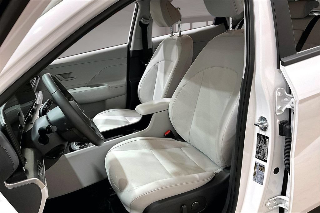 Used 2025 Hyundai Kona SEL AWD/4WD image 21