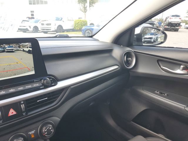 Used 2020 Kia Forte LXS image 28